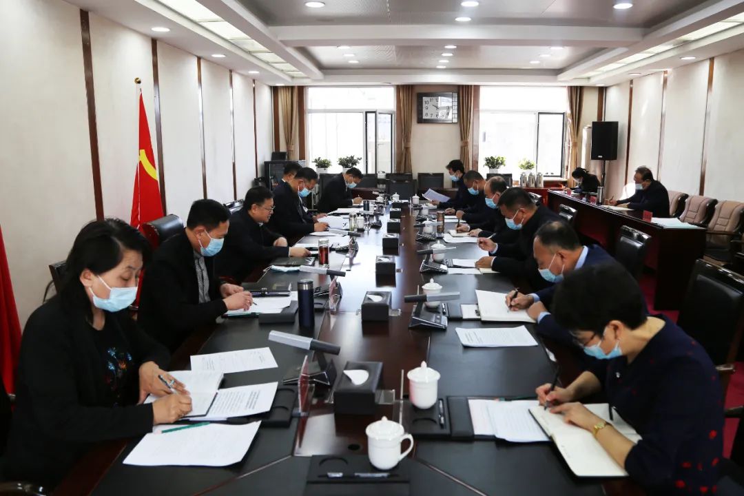 自治区民委召开党组会议传达学习习近平总书记重要讲话和全国“两会”精神2.jpg