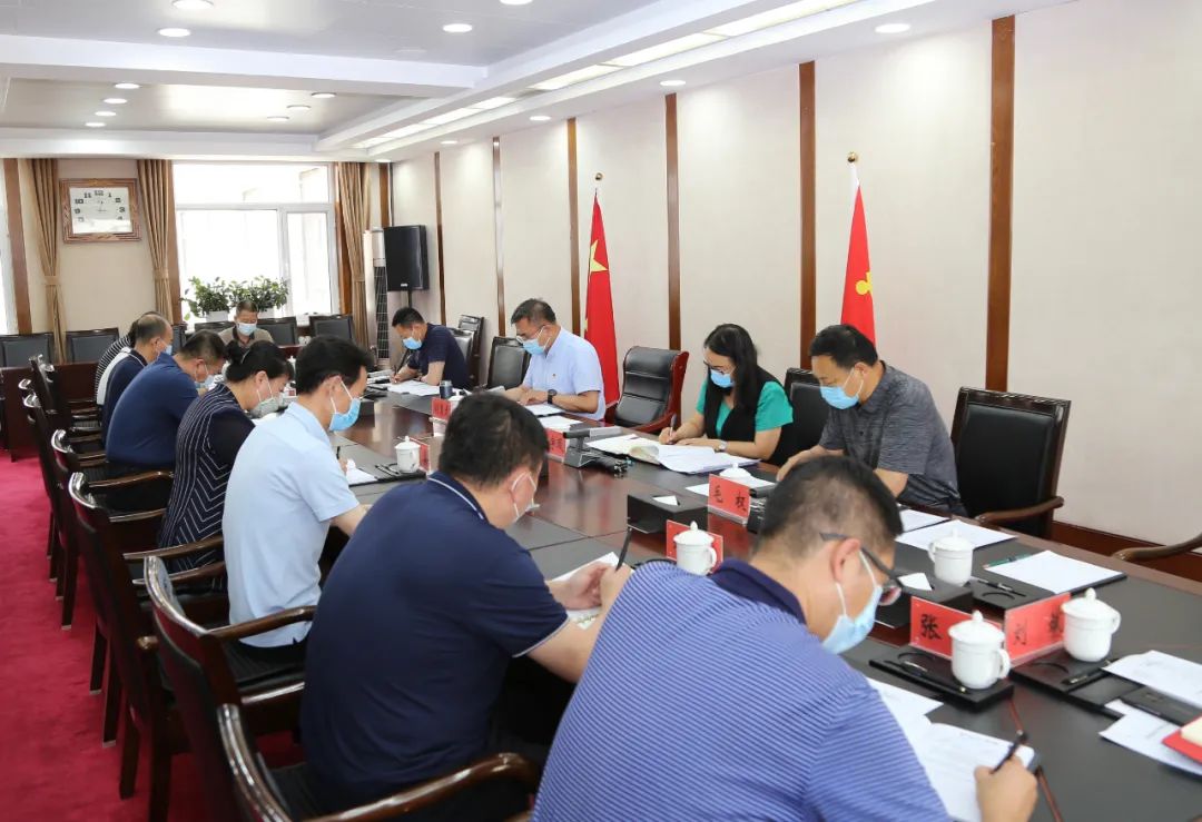 自治区民委召开党组会议传达学习习近平总书记重要讲话精神1.jpg